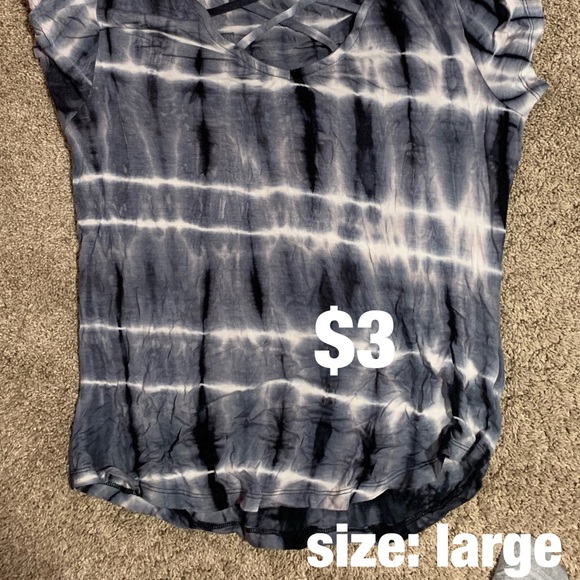 clothes - Picture 1 of 11